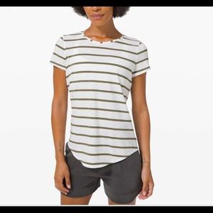 Lululemon Love Crew, Size 6